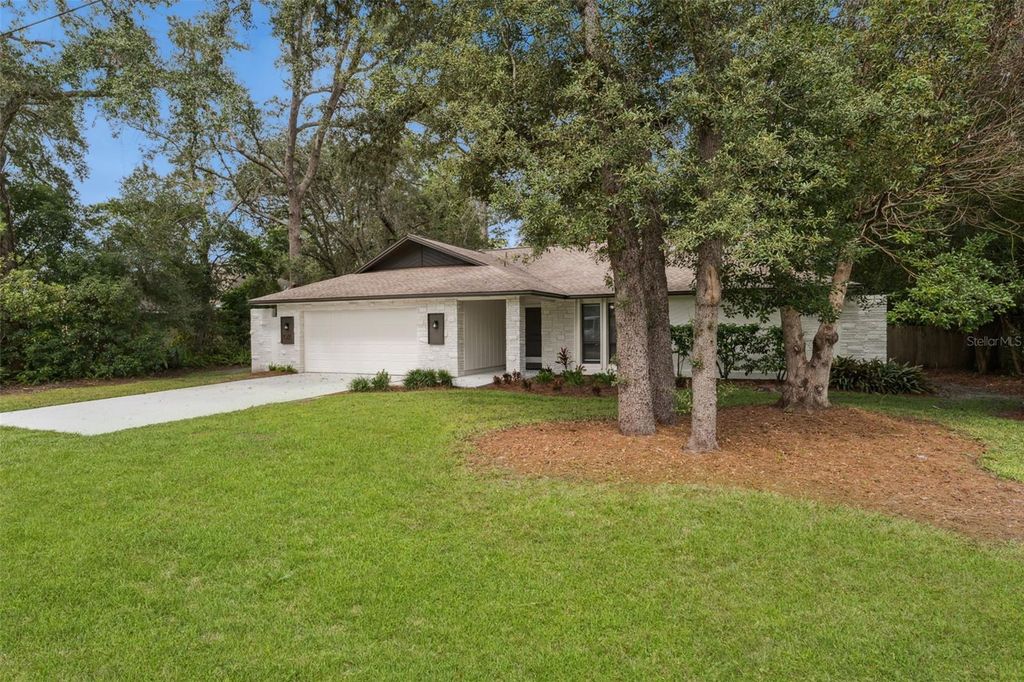 Photo of 1030 Alberta Street, Longwood, FL 32750 (MLS # O6351438)