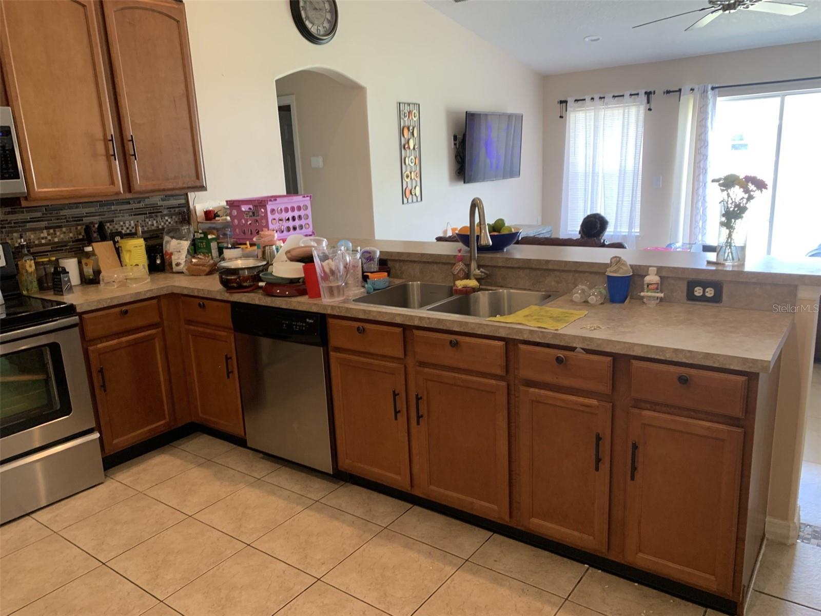 1734 MINNOW COURT