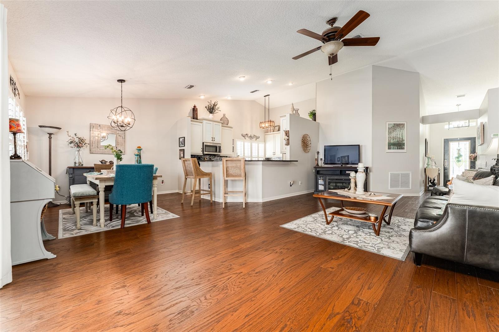 CALUSA TRACE UNIT IX PH II - Residential