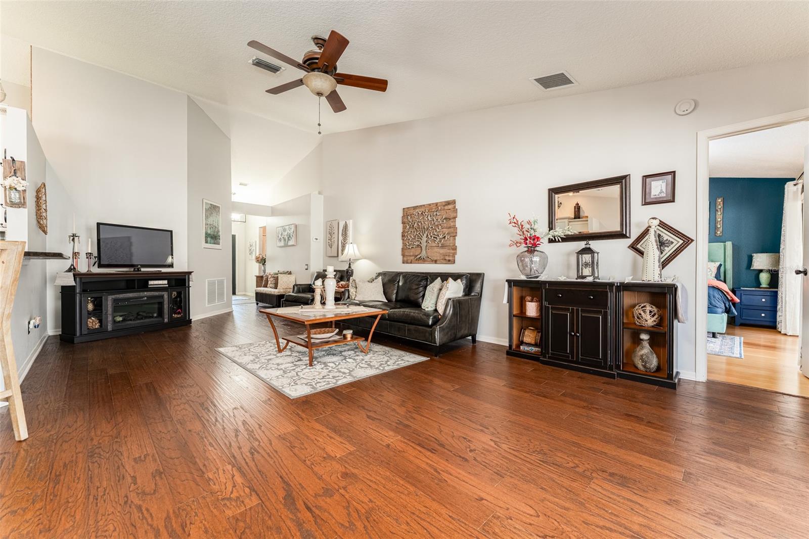 CALUSA TRACE UNIT IX PH II - Residential