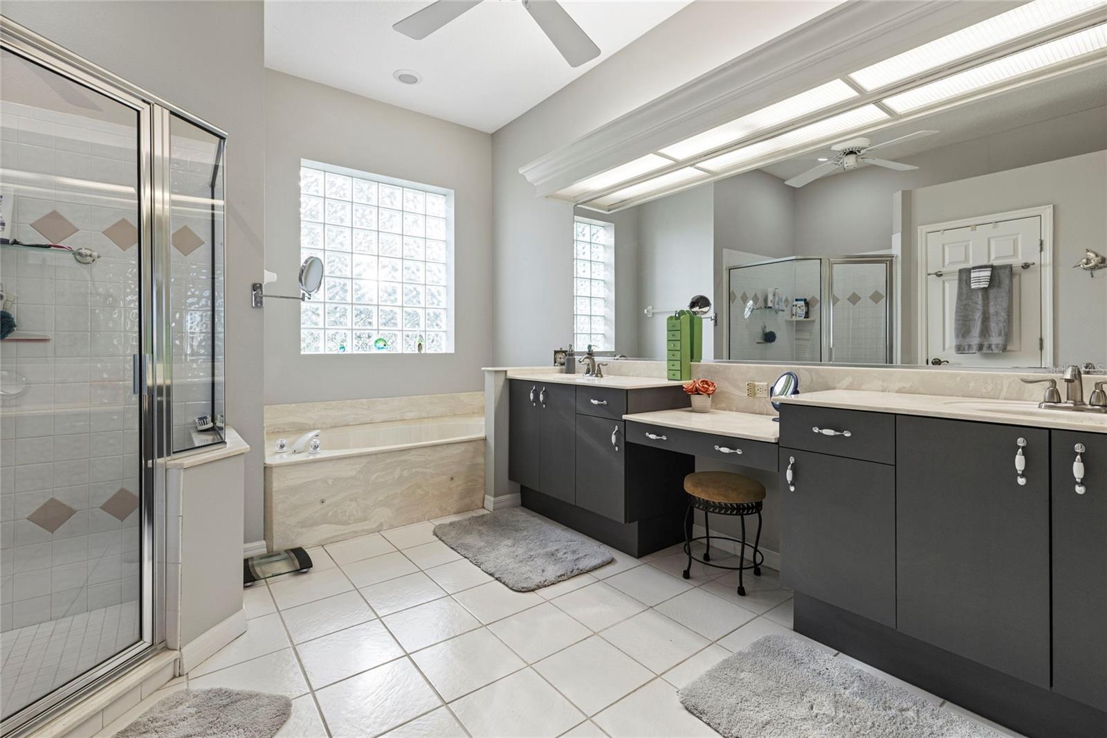 VENICE GOLF & COUNTRY CLUB - Residential