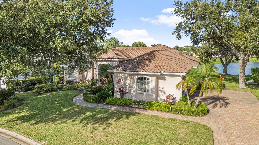 Photo of 462 Fieldstone Drive, Venice, FL 34292 (MLS # N6140652)