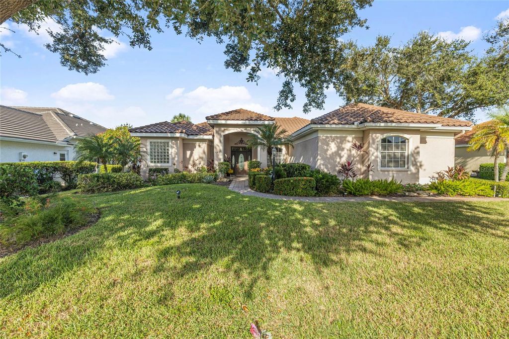 Photo of 462 Fieldstone Drive, Venice, FL 34292 (MLS # N6140652)