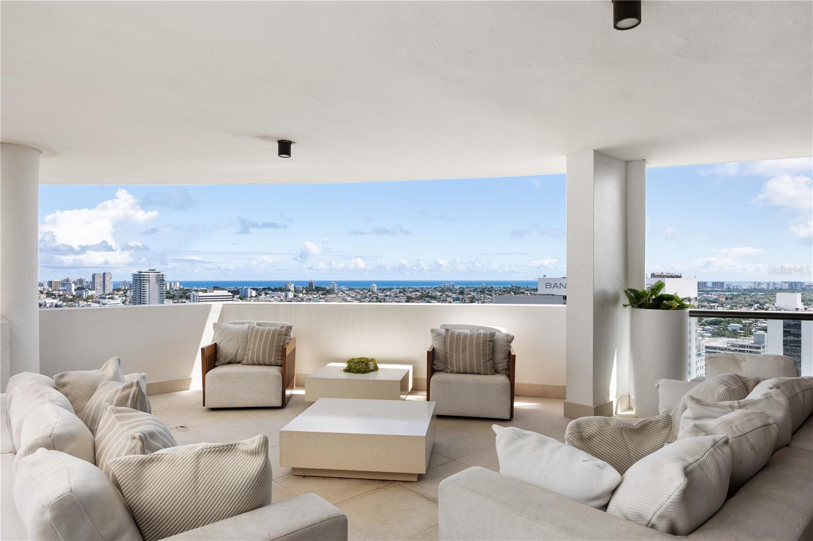 QUANTUM METROCENTER - Residential Lease