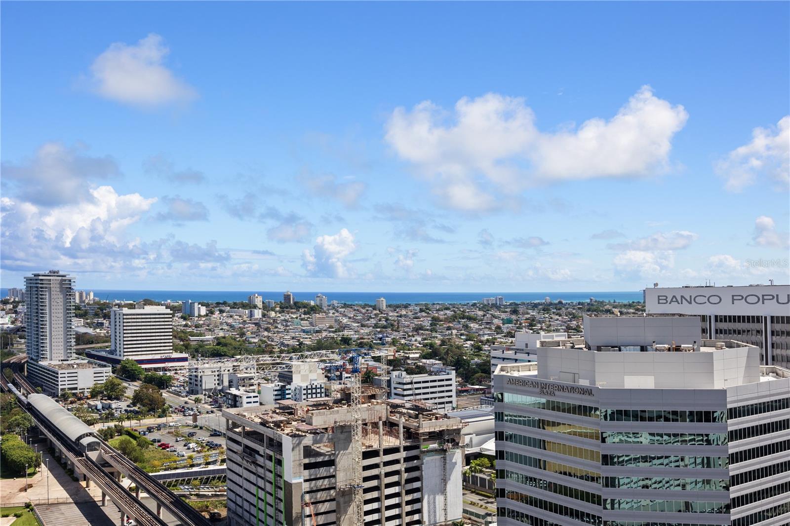 QUANTUM METROCENTER - Residential Lease