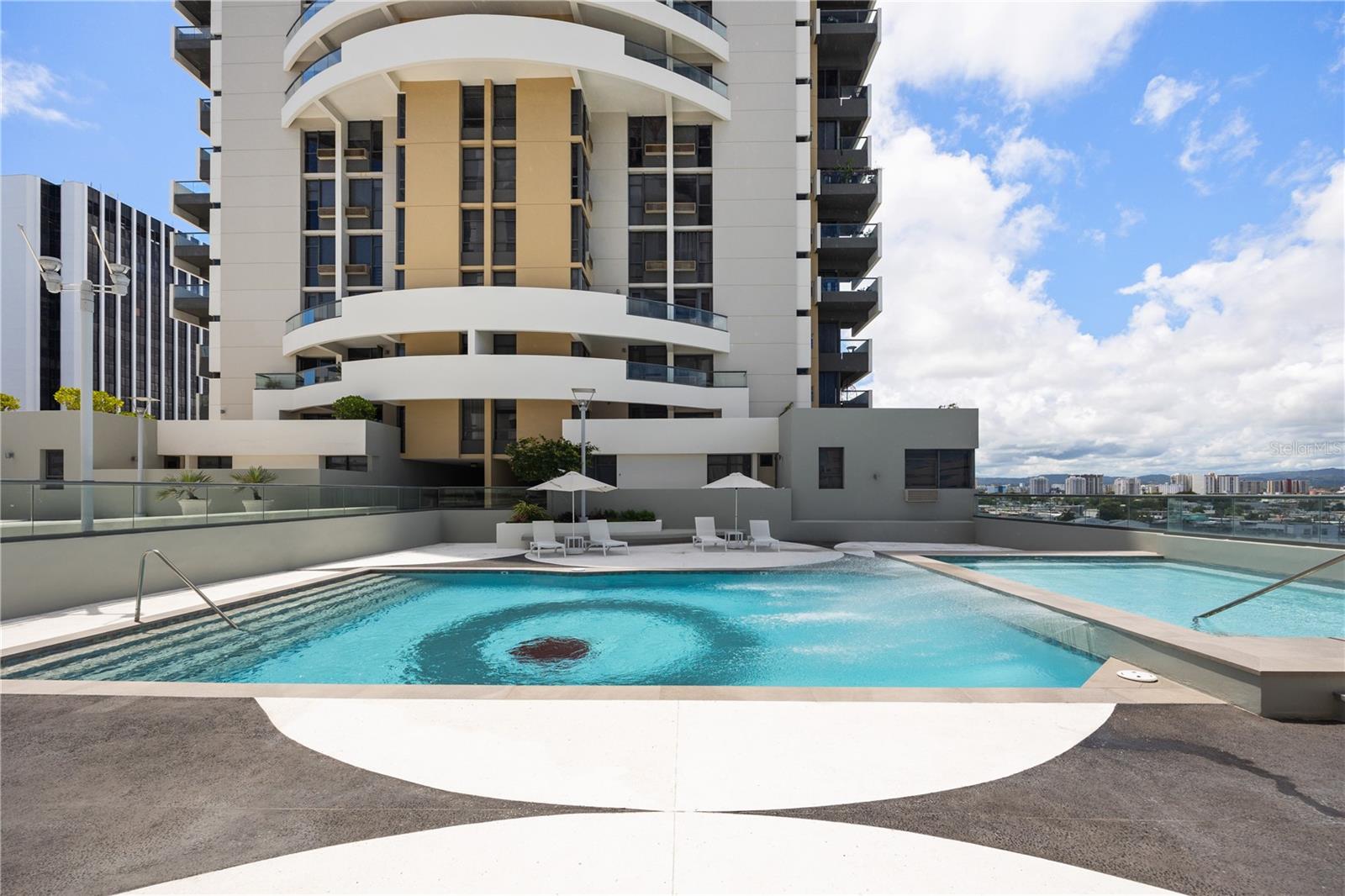 QUANTUM METROCENTER - Residential Lease