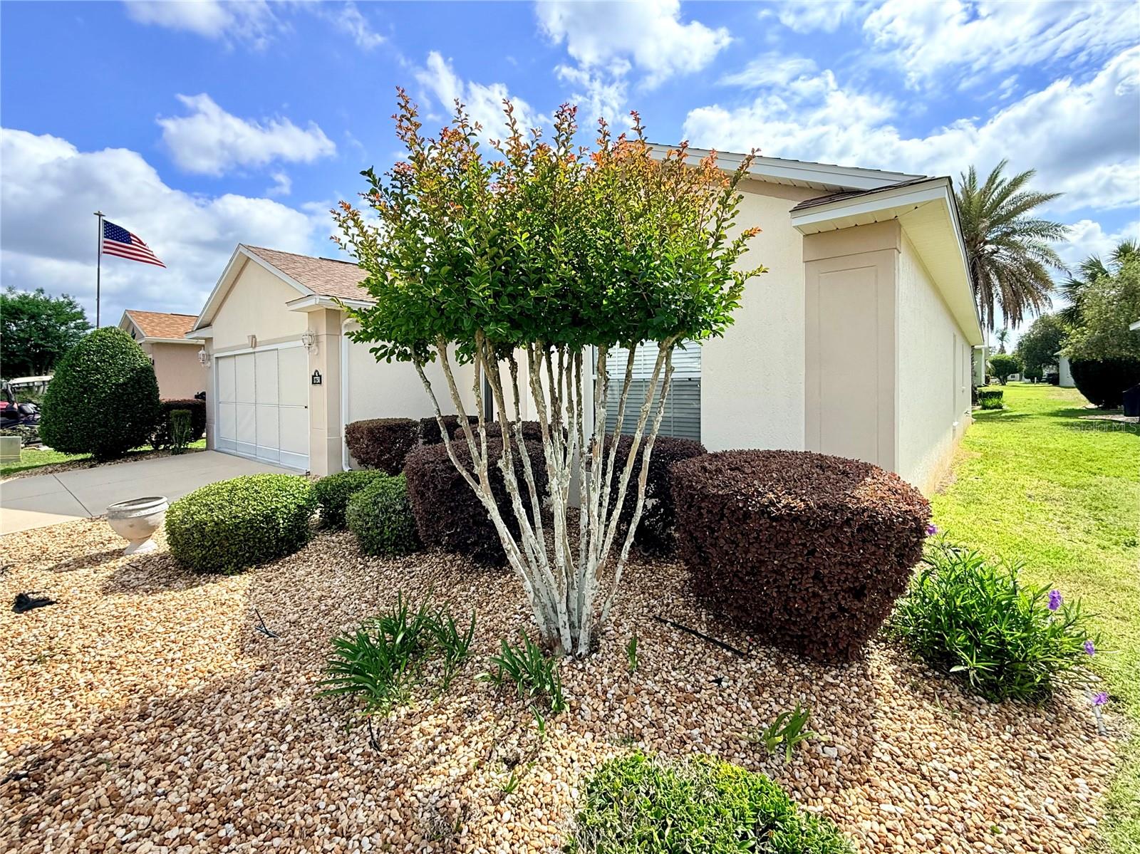 SUMMERGLEN - Residential