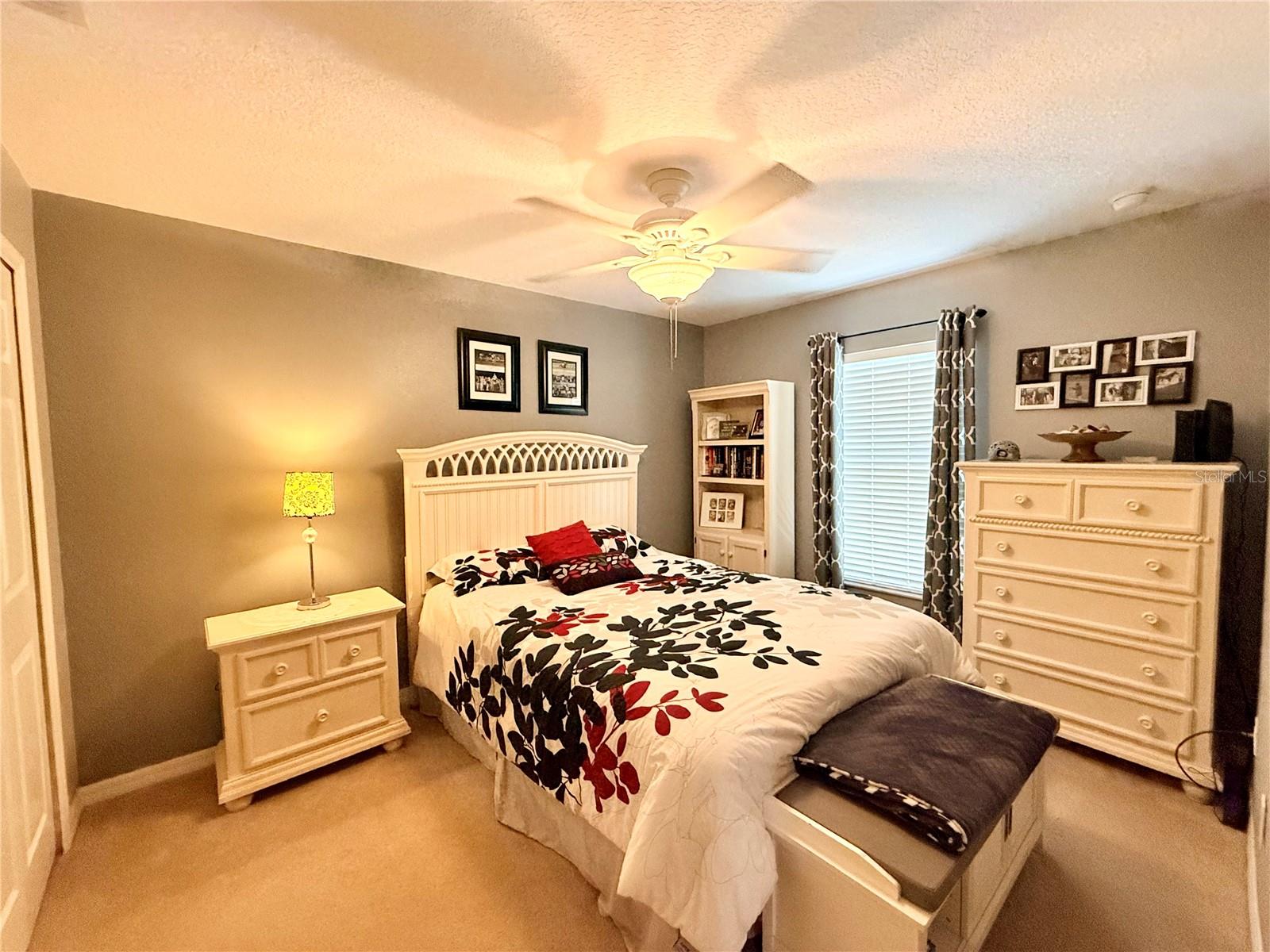SUMMERGLEN - Residential