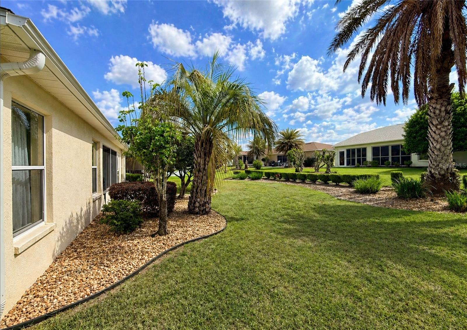 SUMMERGLEN - Residential