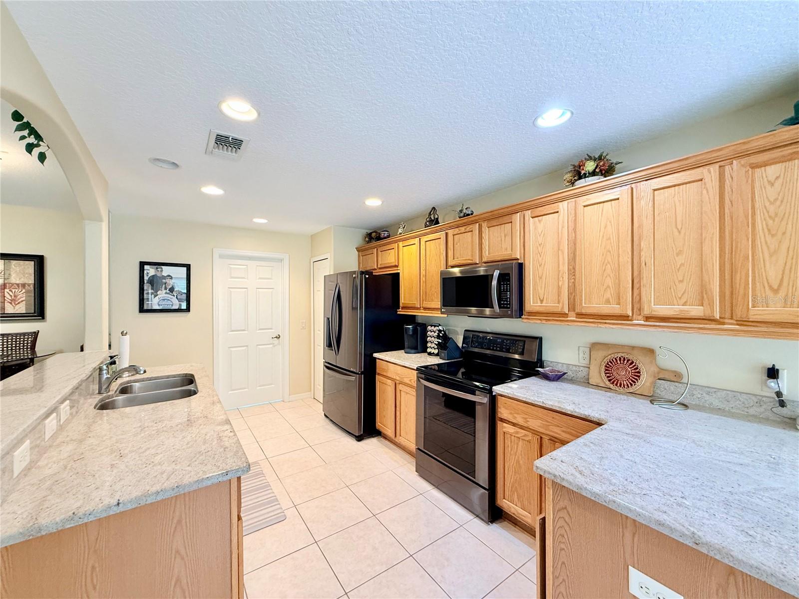 SUMMERGLEN - Residential
