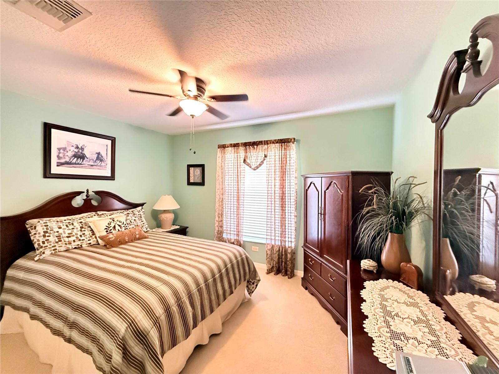 SUMMERGLEN - Residential