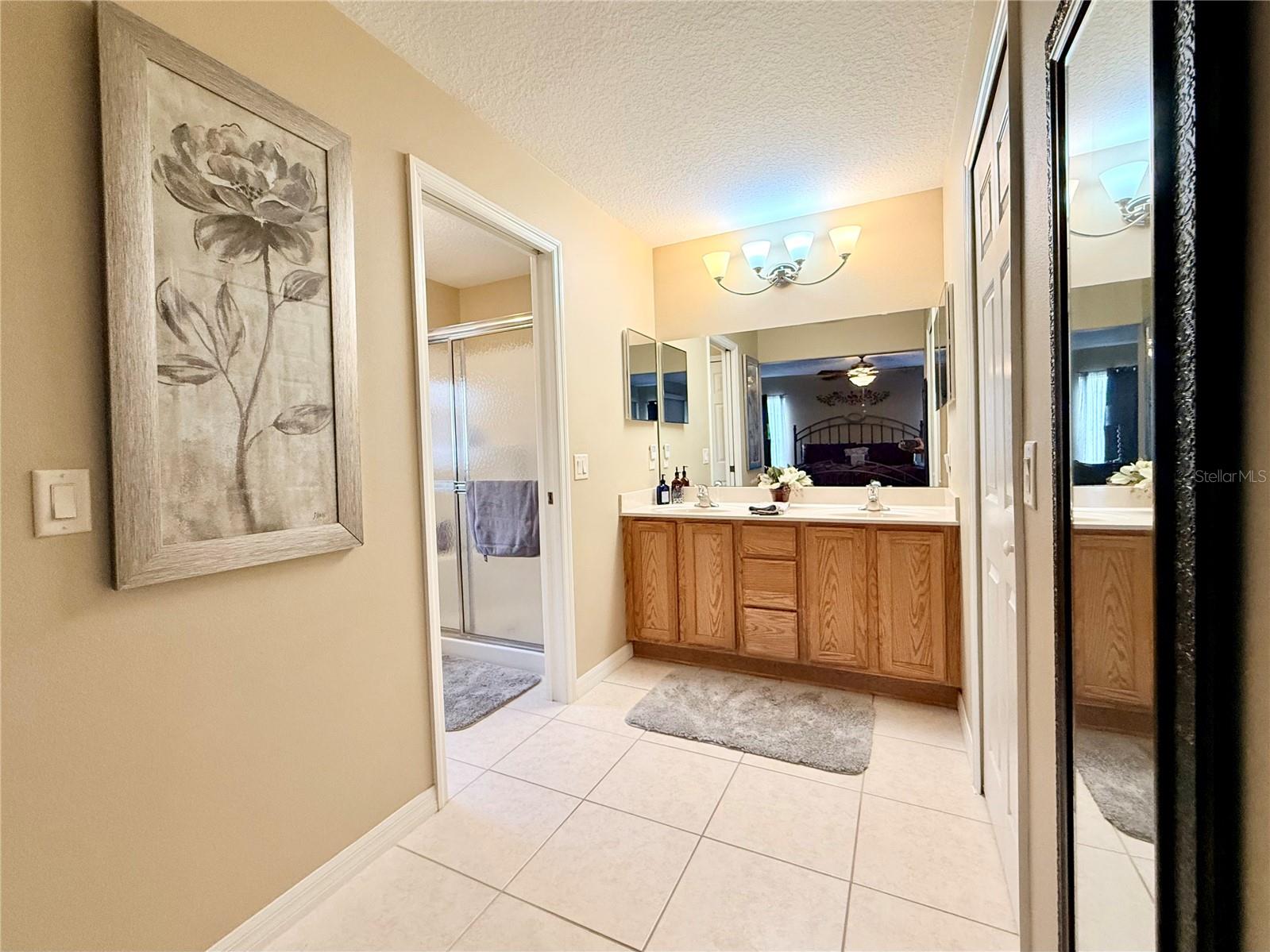 SUMMERGLEN - Residential