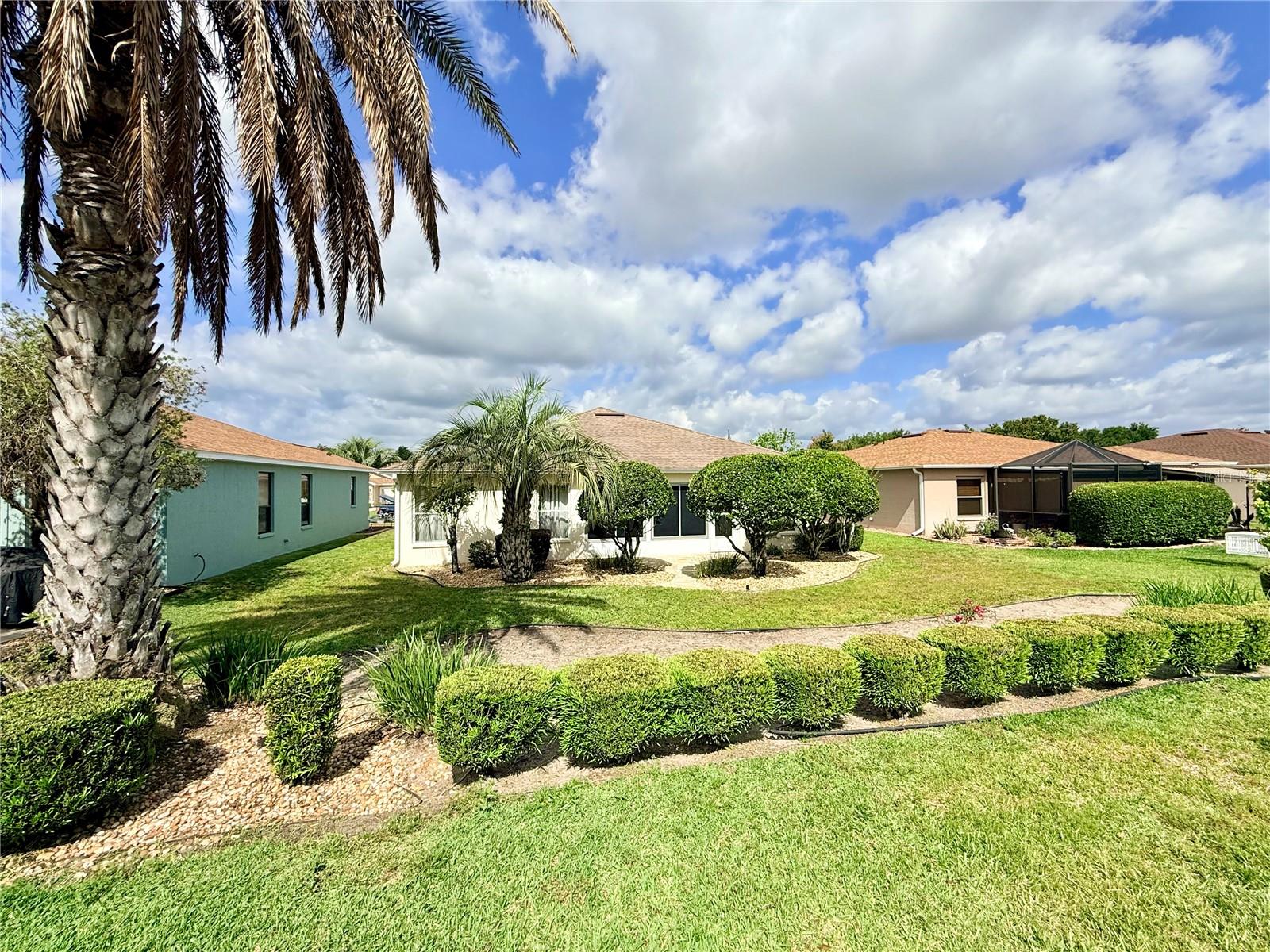 SUMMERGLEN - Residential