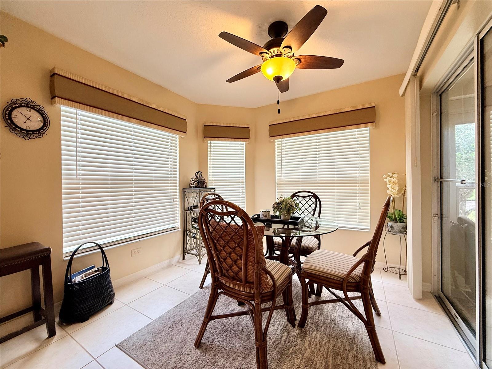 SUMMERGLEN - Residential