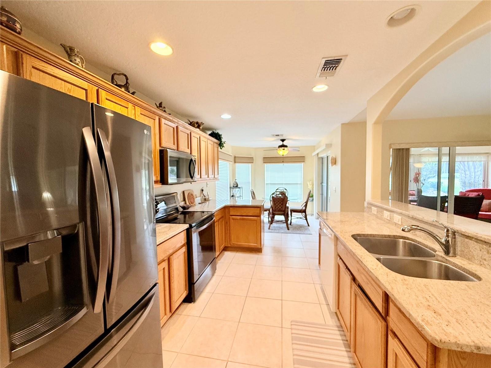 SUMMERGLEN - Residential