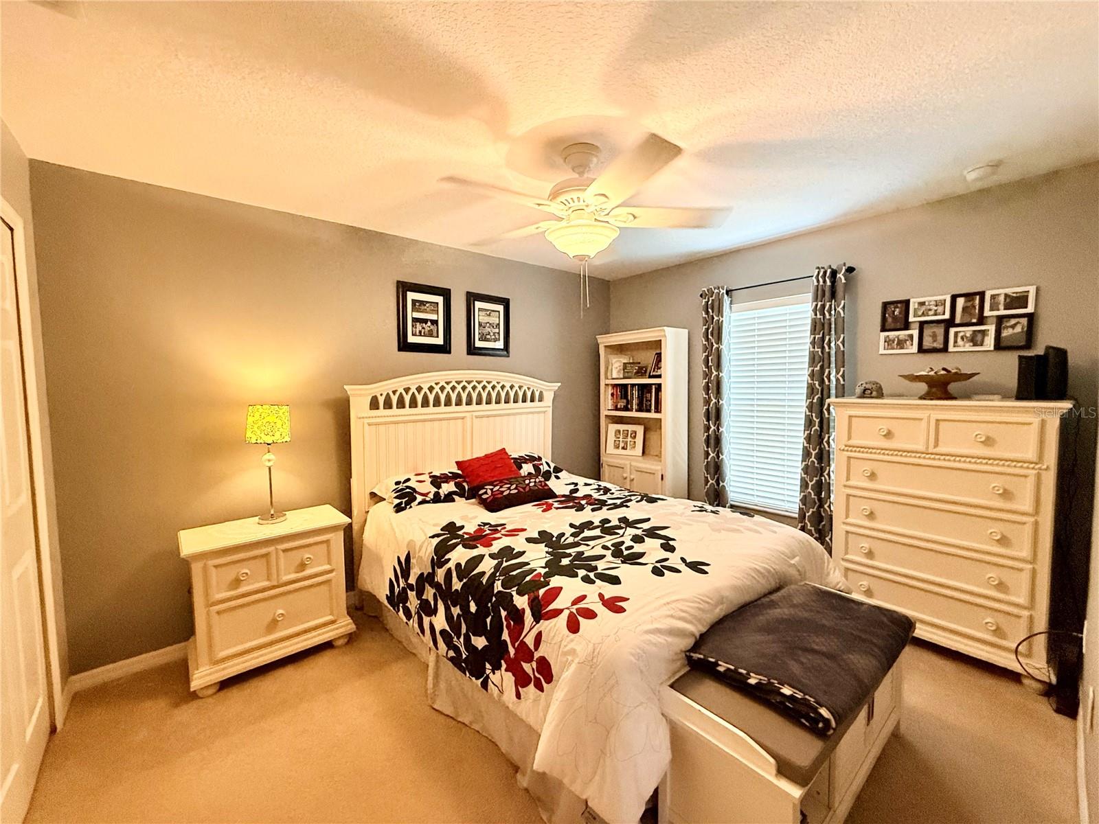 SUMMERGLEN - Residential