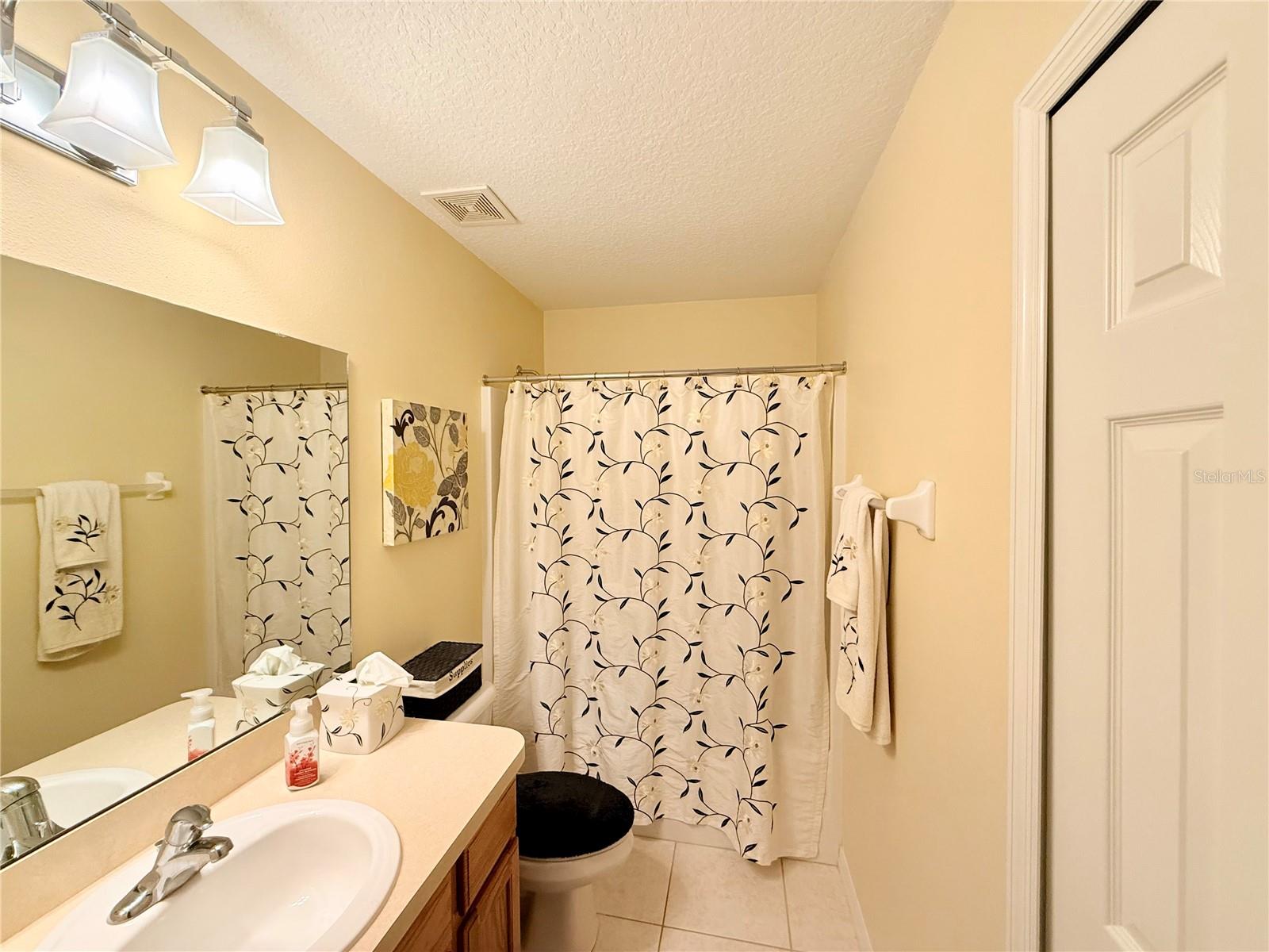 SUMMERGLEN - Residential