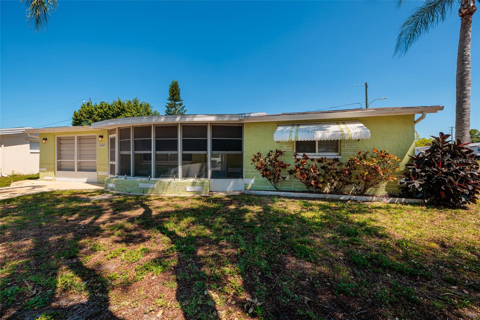 COLONIAL HILLS - Residential
