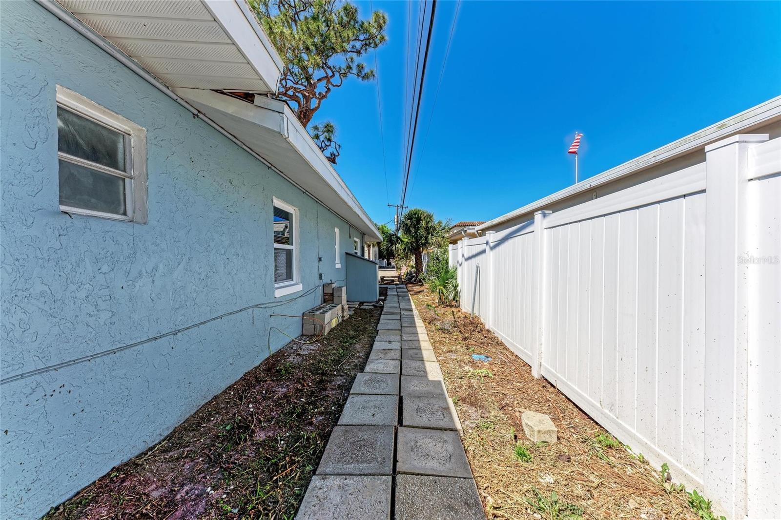 VENICE GULF VIEW SEC OF - Residential Income