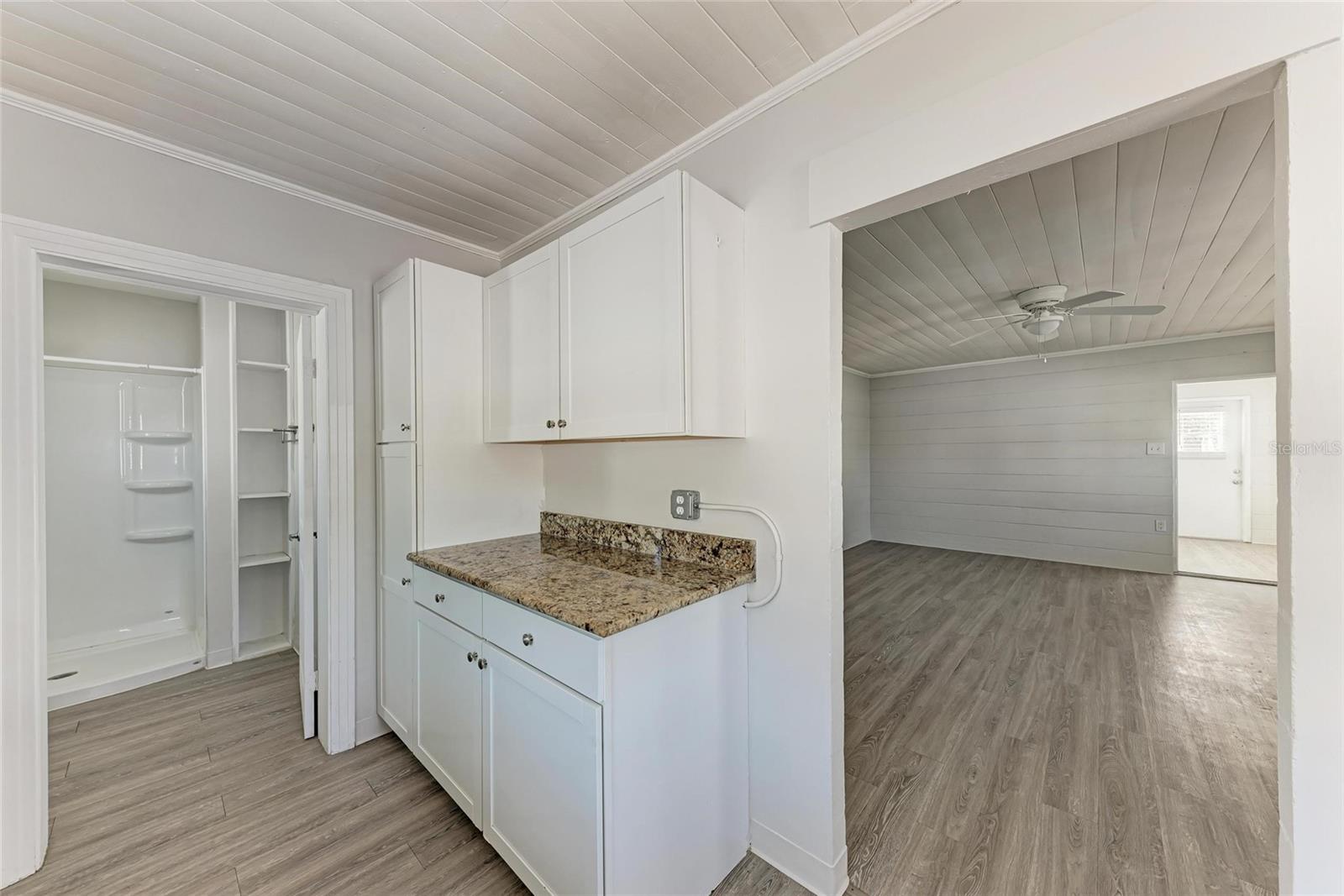 VENICE GULF VIEW SEC OF - Residential Income