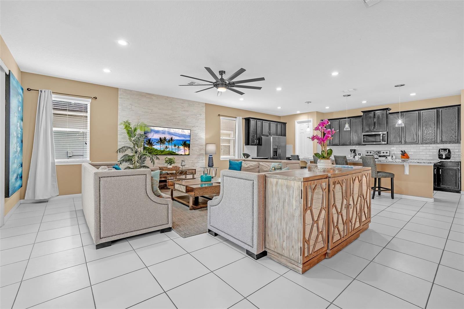 SOLARA RESIDENCE - Residential