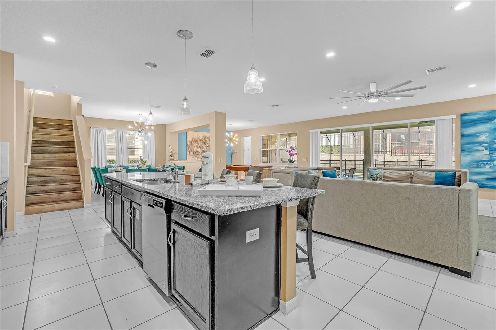 SOLARA RESIDENCE - Residential