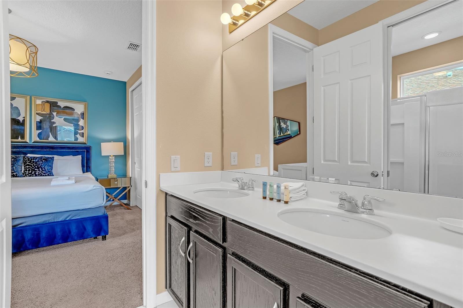 SOLARA RESIDENCE - Residential