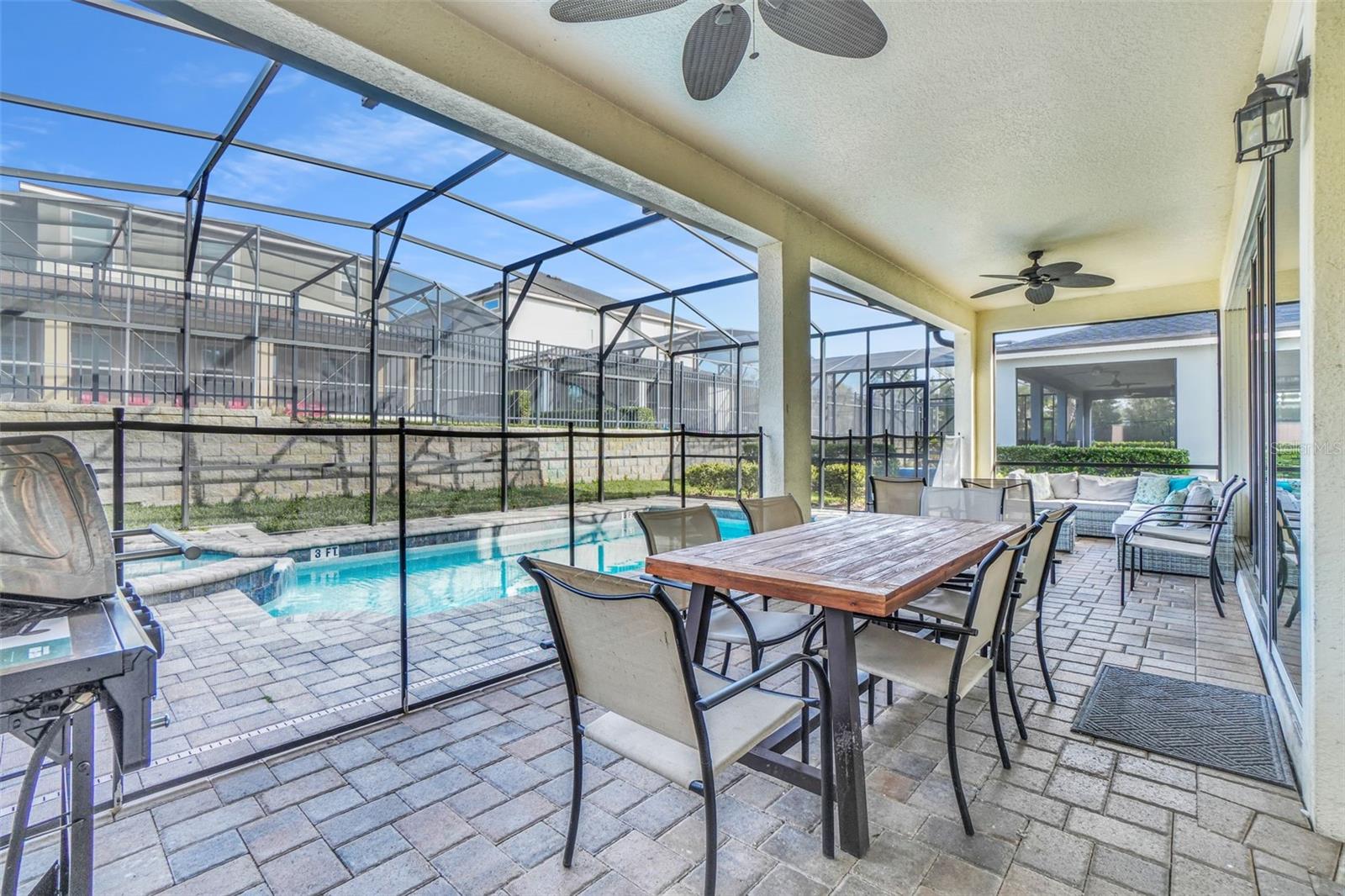 SOLARA RESIDENCE - Residential