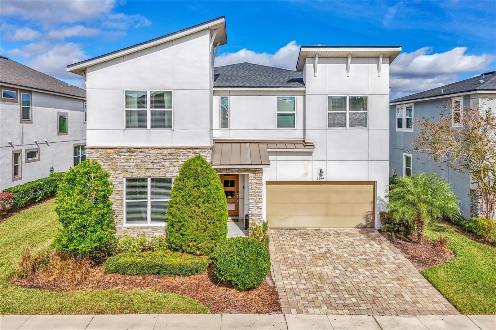 SOLARA RESIDENCE - Residential