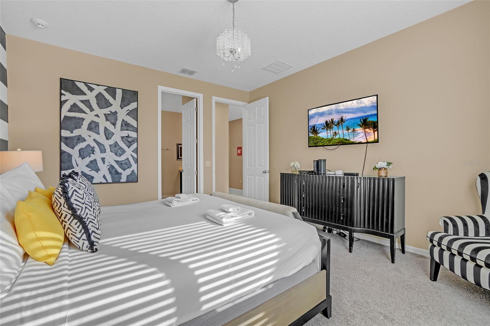 SOLARA RESIDENCE - Residential