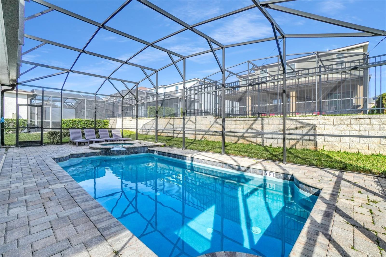 SOLARA RESIDENCE - Residential