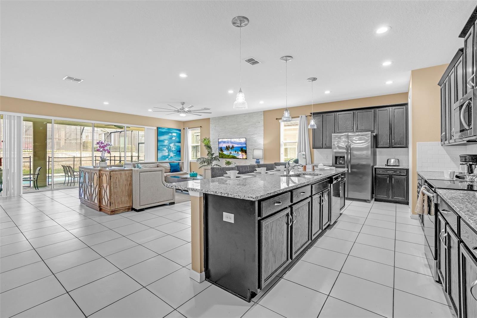 SOLARA RESIDENCE - Residential