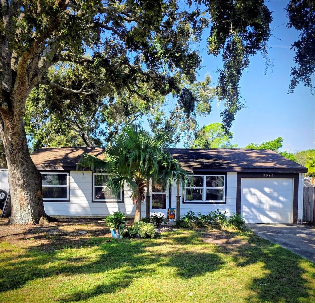 Photo of 3042 Hanna Court, Palm Harbor, FL 34684 (MLS # TB8439865)