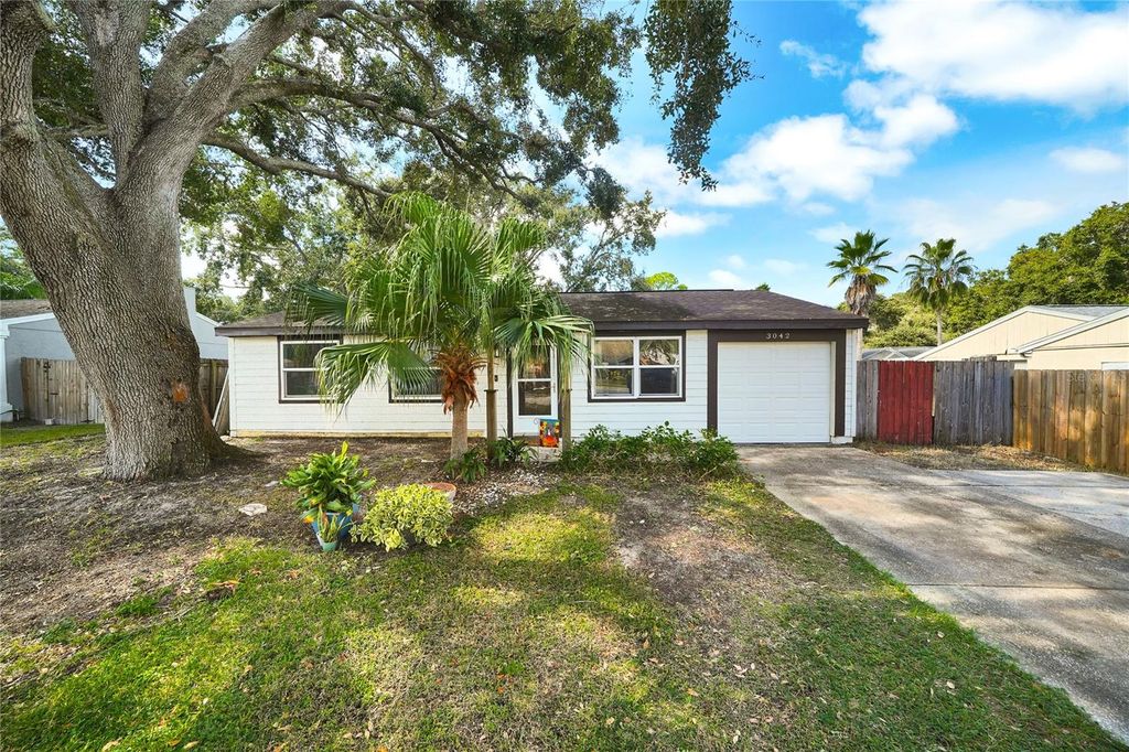 Photo of 3042 Hanna Court, Palm Harbor, FL 34684 (MLS # TB8439865)