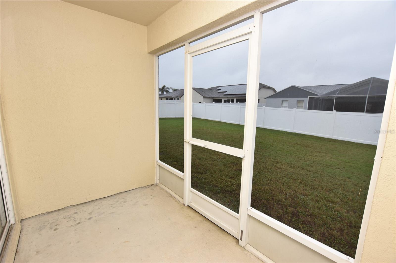 REFLECTIONS WEST PH 02 - Residential Lease