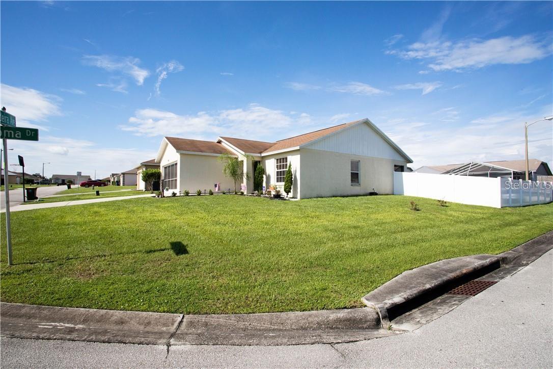 REFLECTIONS WEST PH 02 - Residential Lease