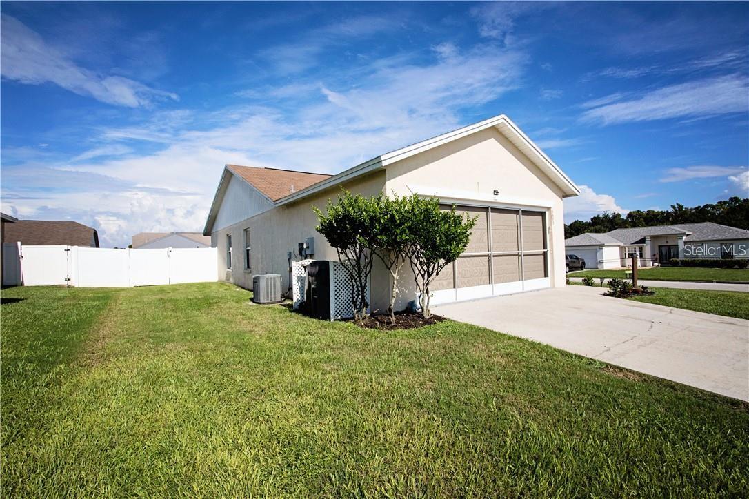 REFLECTIONS WEST PH 02 - Residential Lease