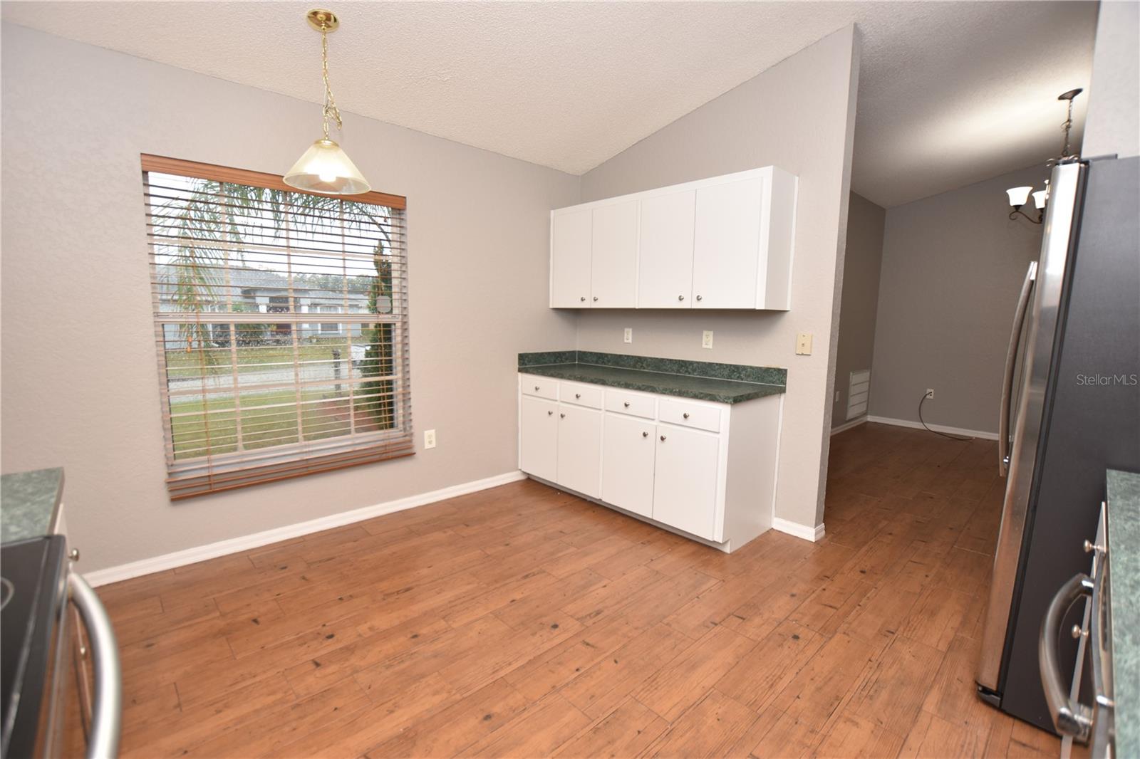 REFLECTIONS WEST PH 02 - Residential Lease