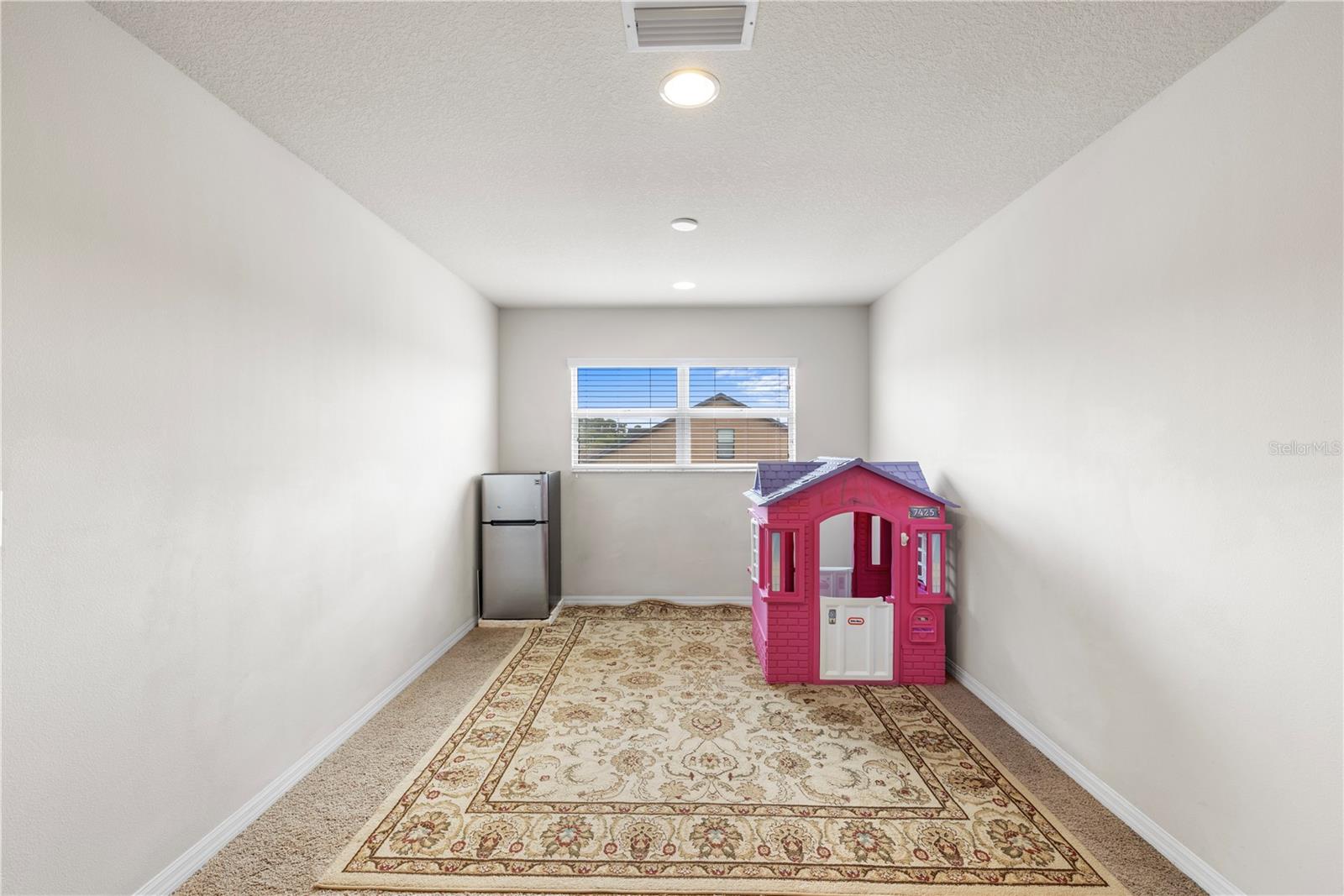 WALDEN POINTE - Residential
