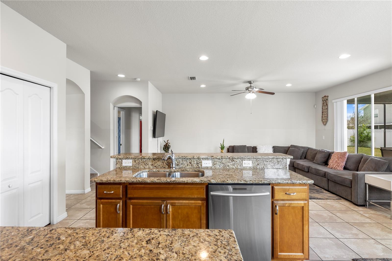 WALDEN POINTE - Residential