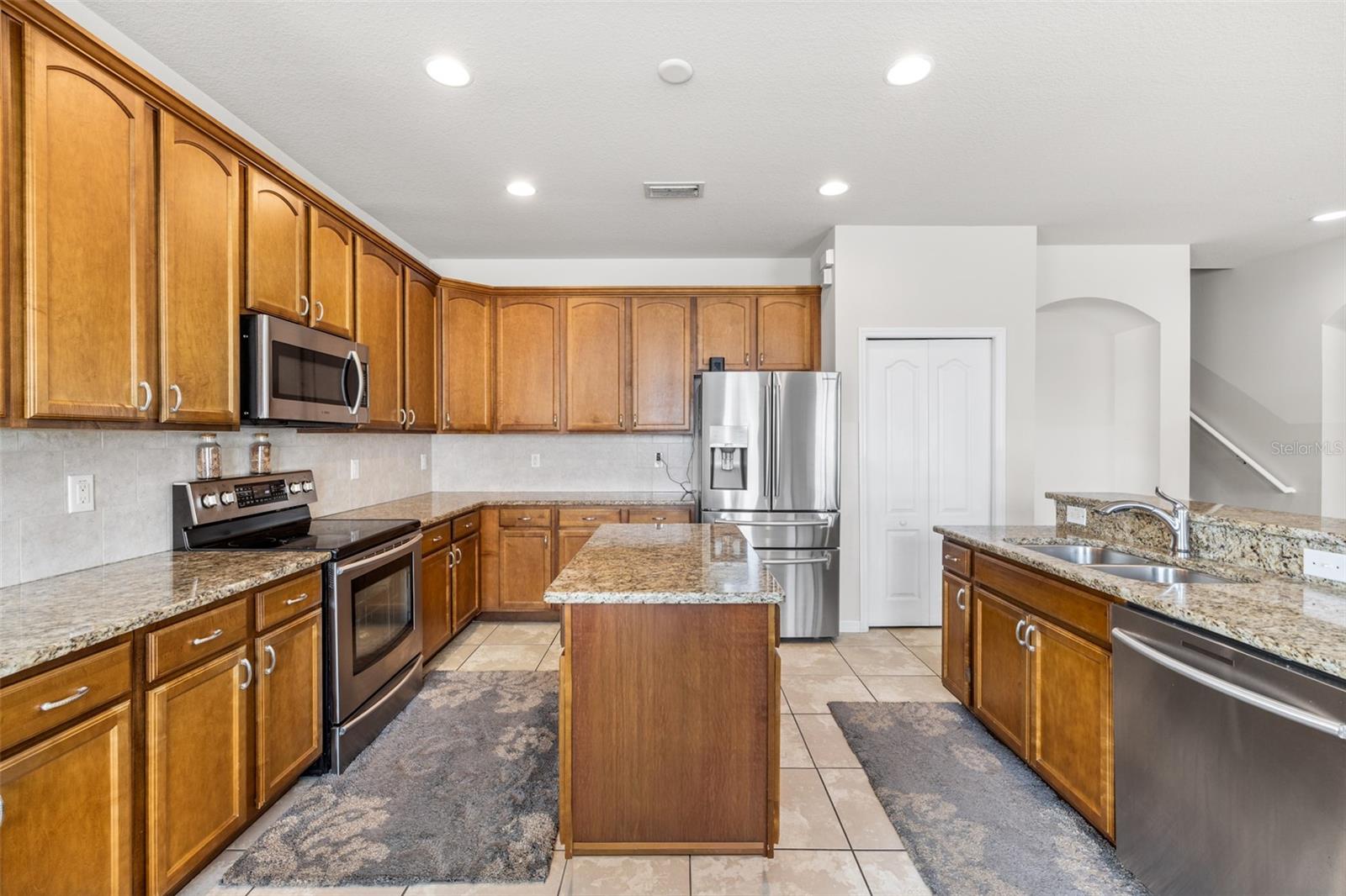 WALDEN POINTE - Residential