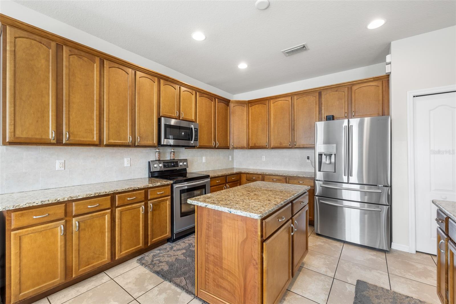 WALDEN POINTE - Residential