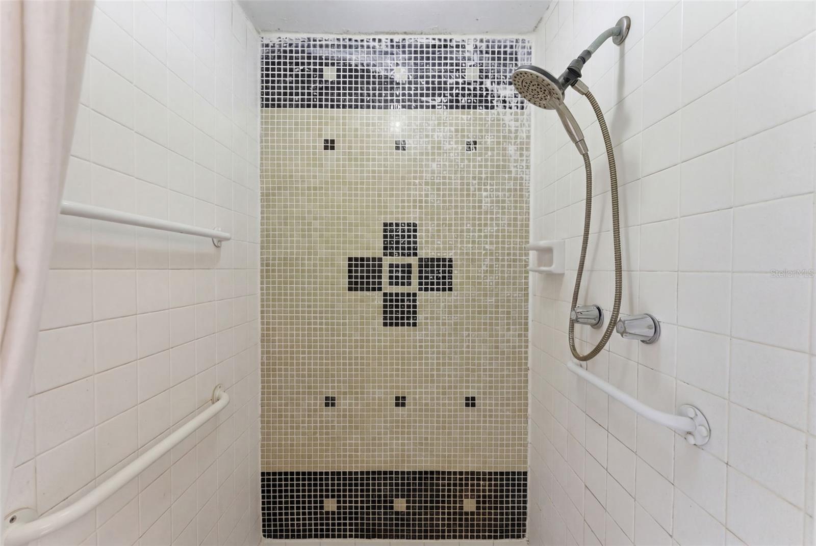 BELLEVIEW SEC 30 - Residential