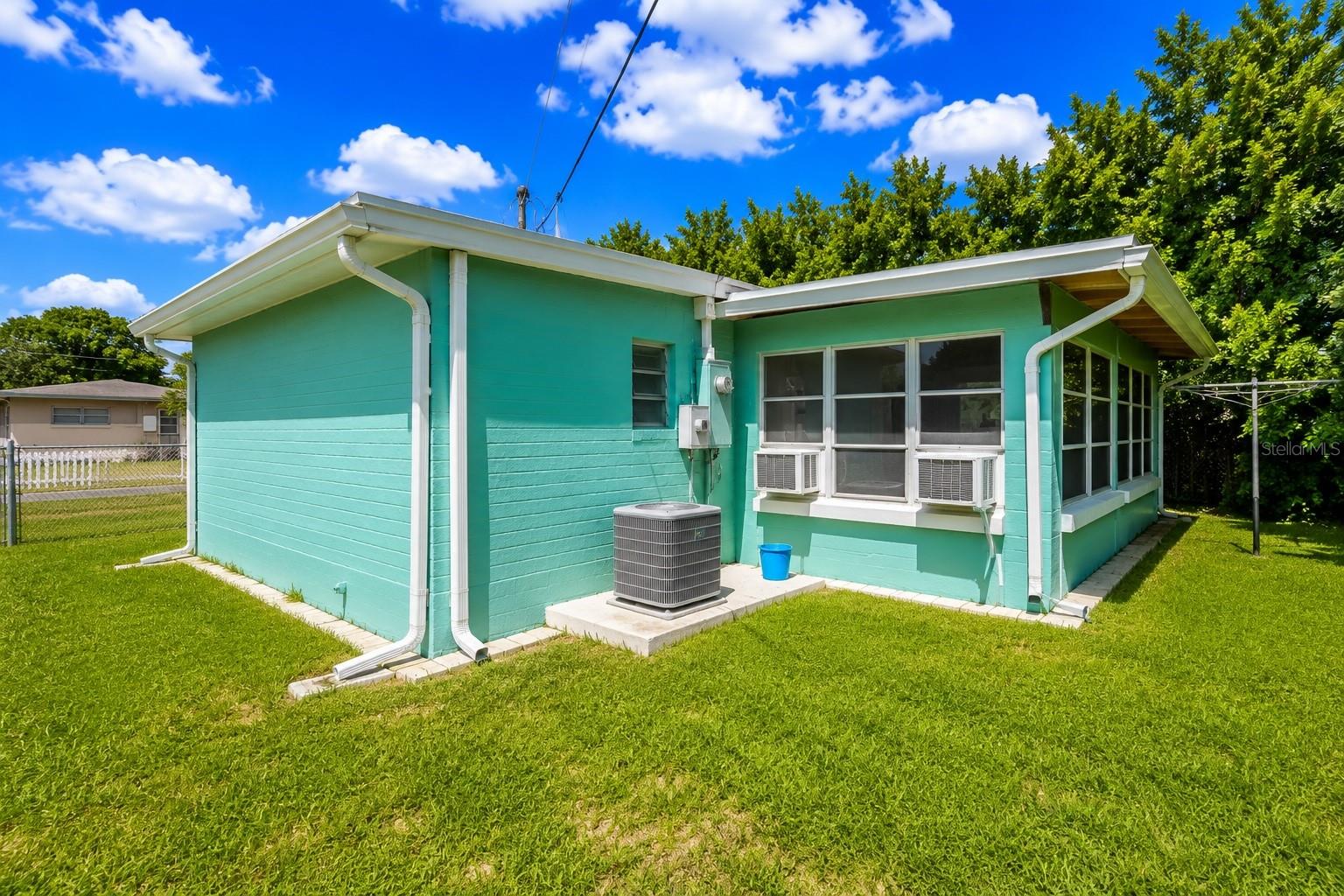 4200 FAIRFORD DRIVE