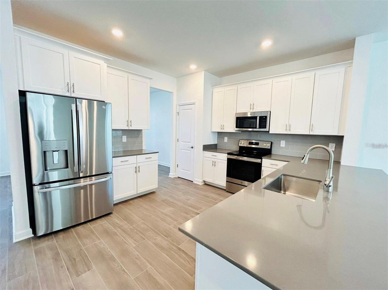 STOREY PARK - Residential Lease