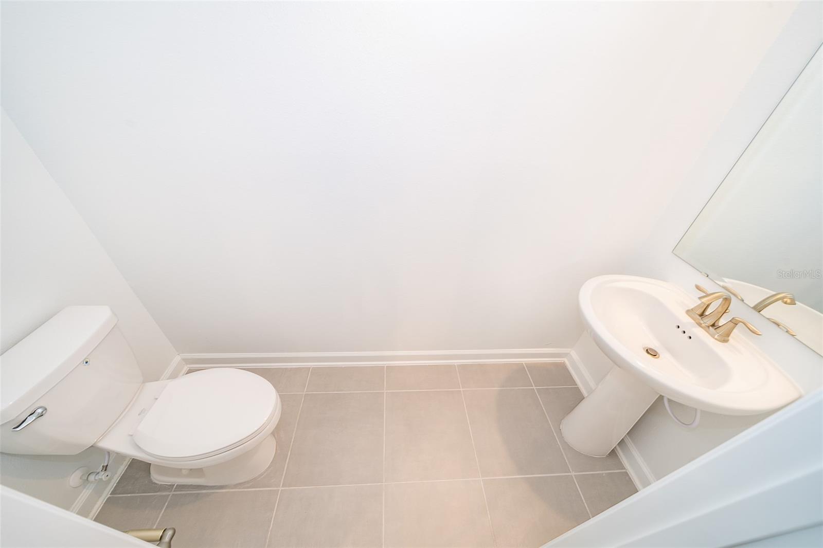 STOREY PARK - Residential Lease