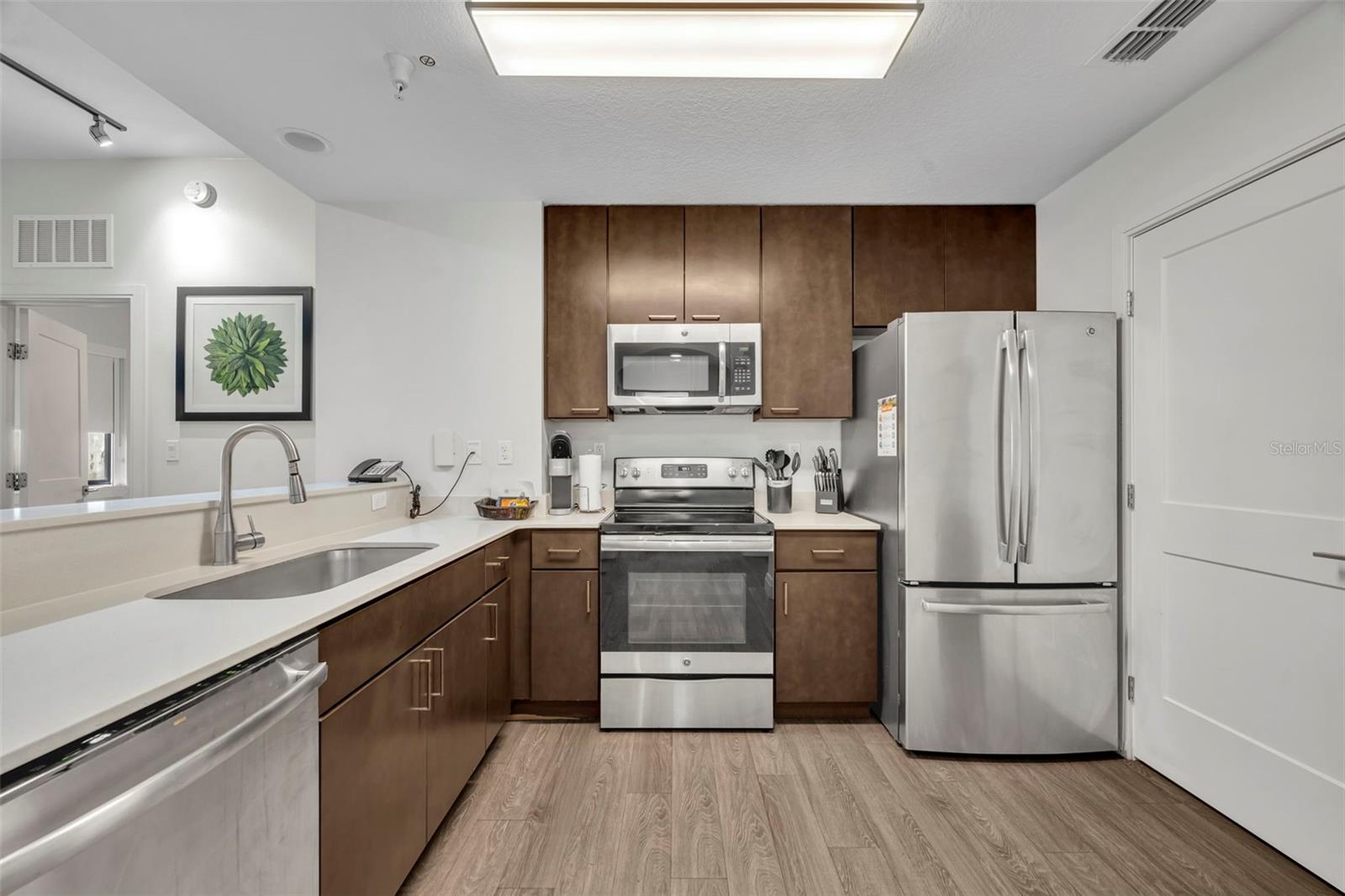GROVE RESORT AND SPA HOTEL CONDOMINIUM - Residential