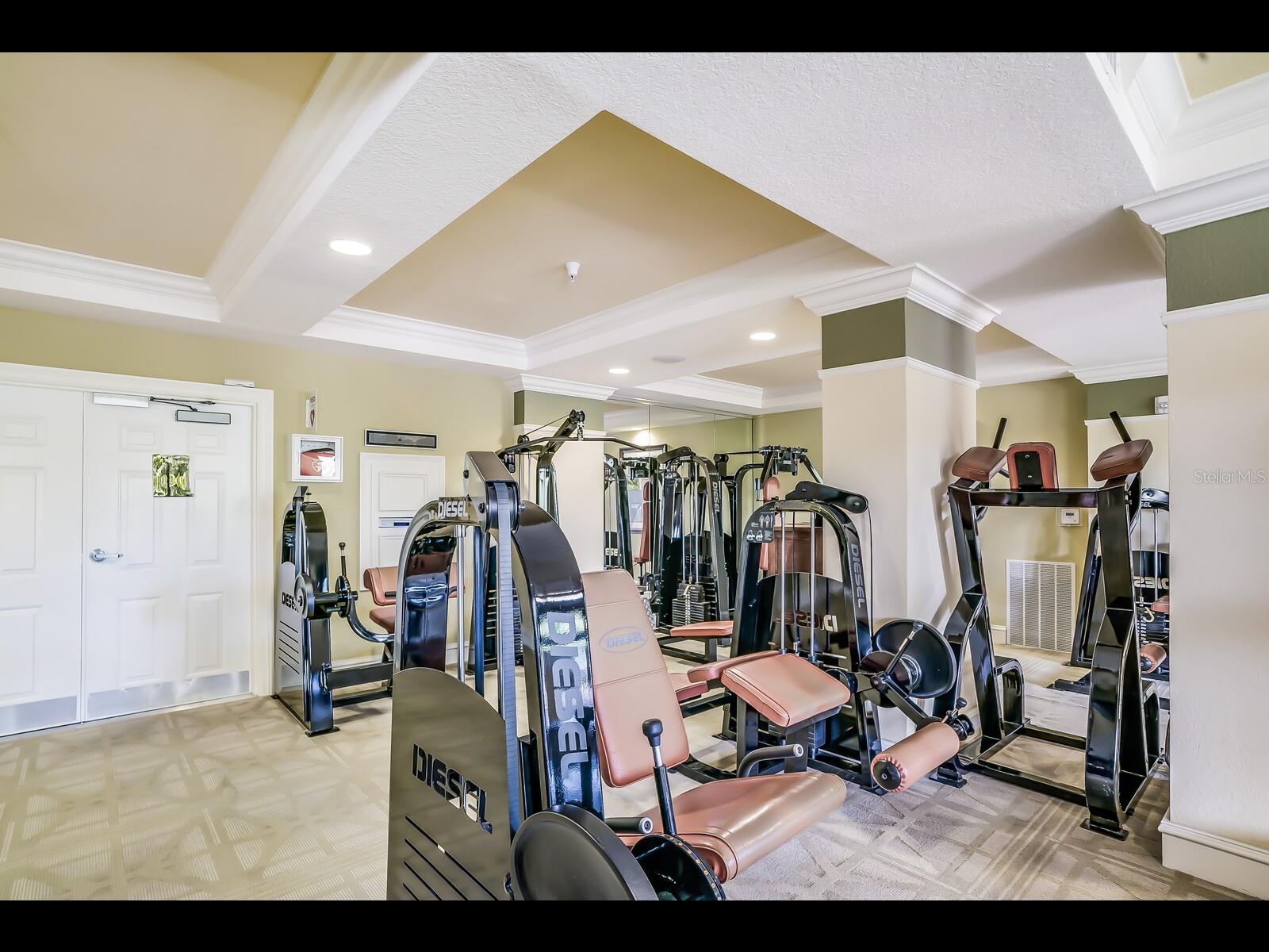 BROADWAY PROMENADE - Residential