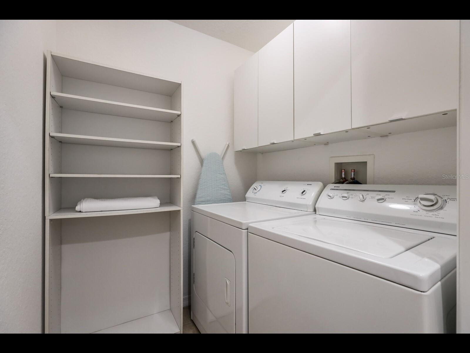 BROADWAY PROMENADE - Residential