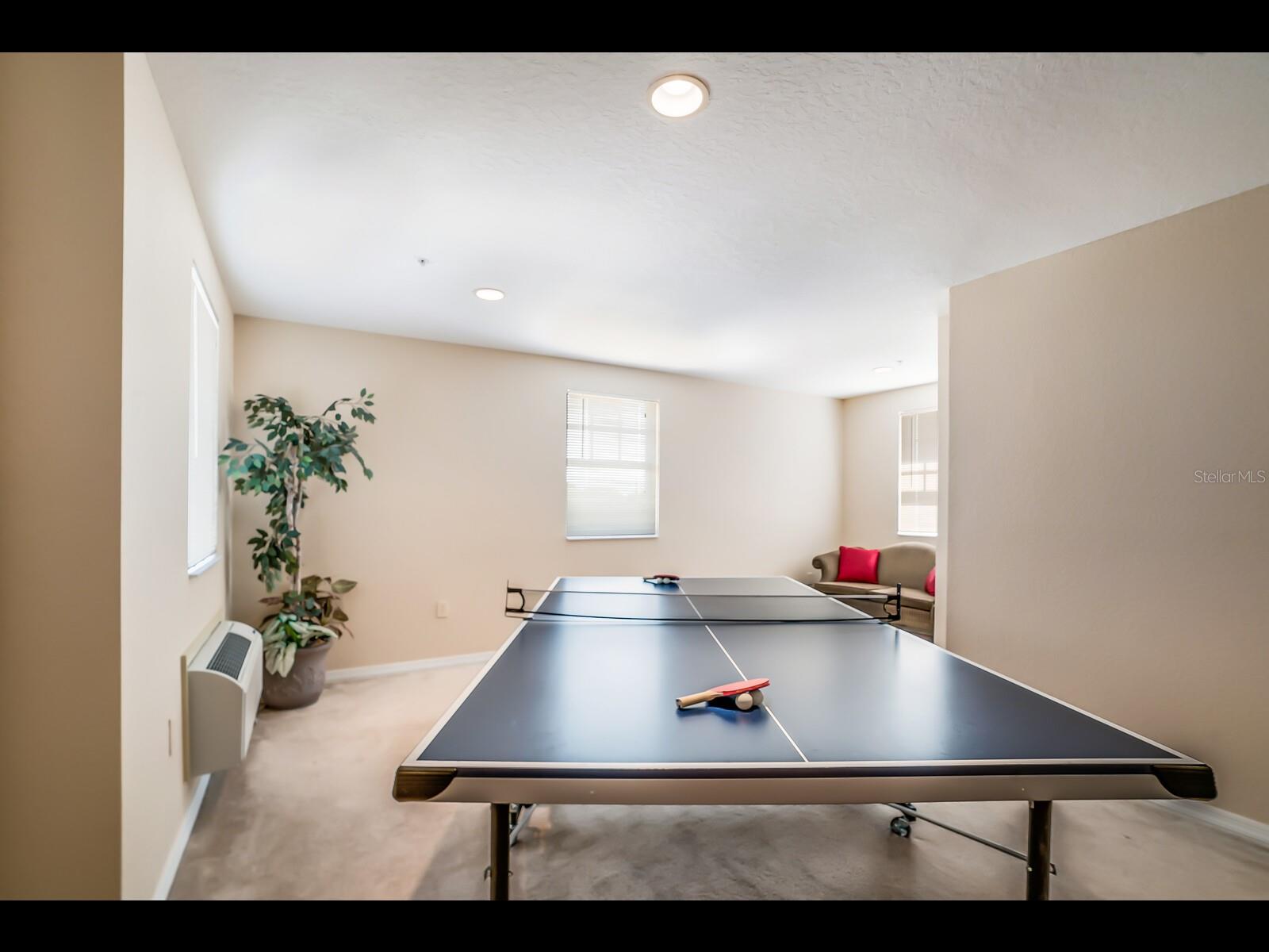 BROADWAY PROMENADE - Residential